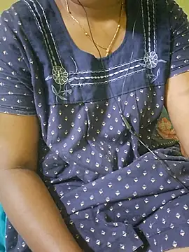 Tamil_hot_leenan Live XXX chat