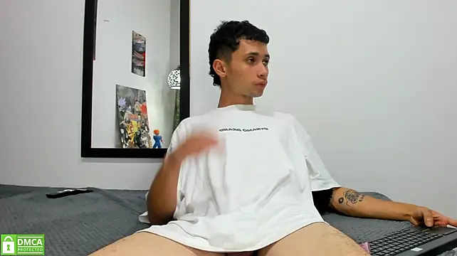 Chat XXX en directo de LucassSmith11