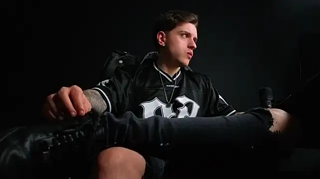 FelixStarkk: απευθείας συνομιλία ΧΧΧ
