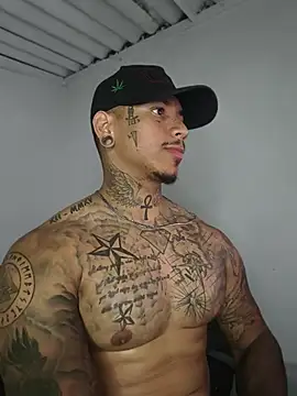 David_tatto1 Adlı Modelin Canlı XXX Sohbeti
