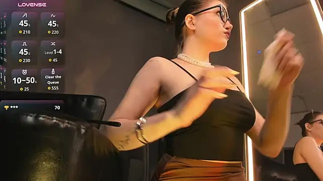 แชท XXX สดของ CathyAdams