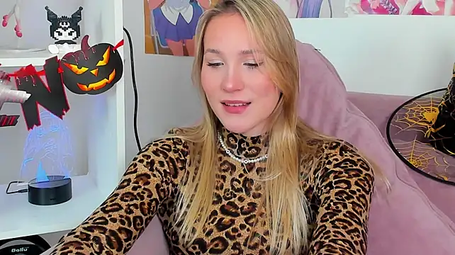 ElaraVoltage – Live XXX-chat