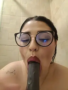 LuisaGranados' Live XXX Chat