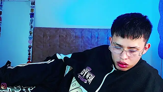 Chatroom XXX en direct de _justinmoon2