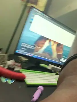 Yoshibaby2670's Live XXX Chat