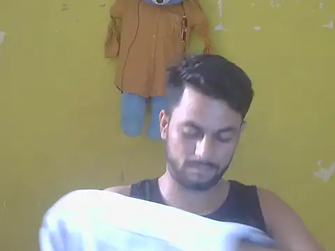 Stubborndesiboy Live XXX Chat