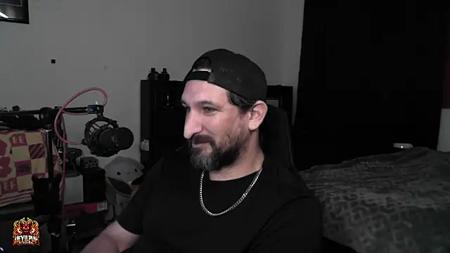 DevilPup75_'s Live XXX Chat