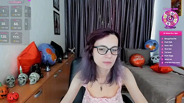 MiniLysii live XXX chat
