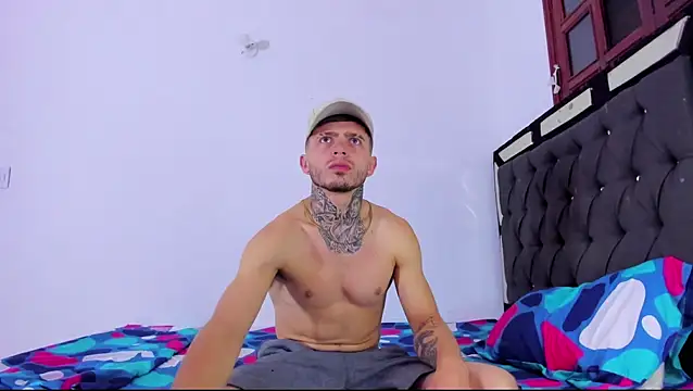 zeus_eddy's Live XXX Chat
