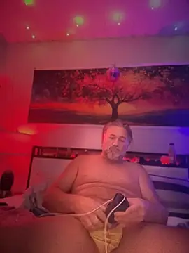 LINYguy Live XXX-chat