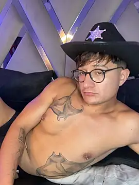 Chatroom XXX en direct de Hassbyd