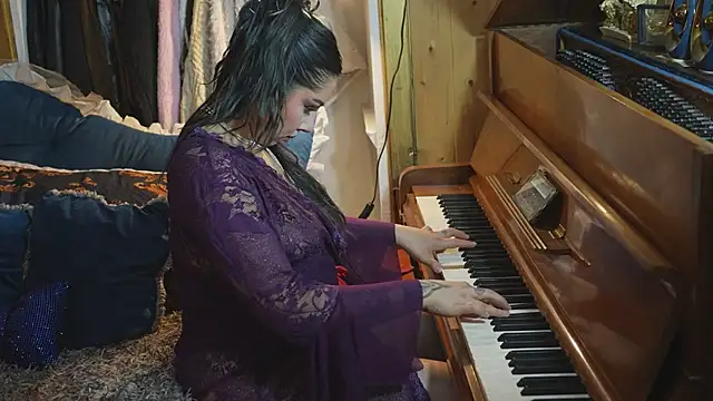 XXX chat uživo modela VanessaDoyle
