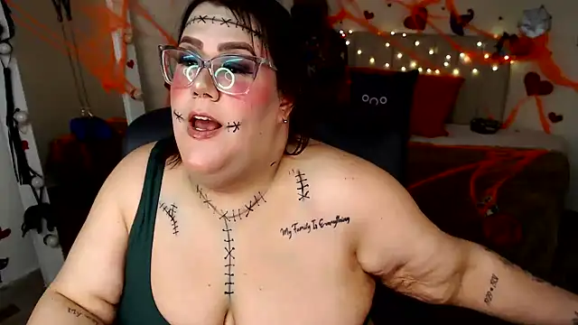 GiannaMorrys' Live XXX Chat