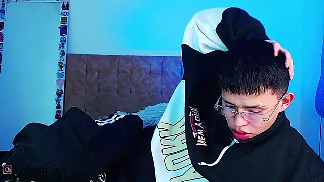 Czat XXX na żywo – _justinmoon2