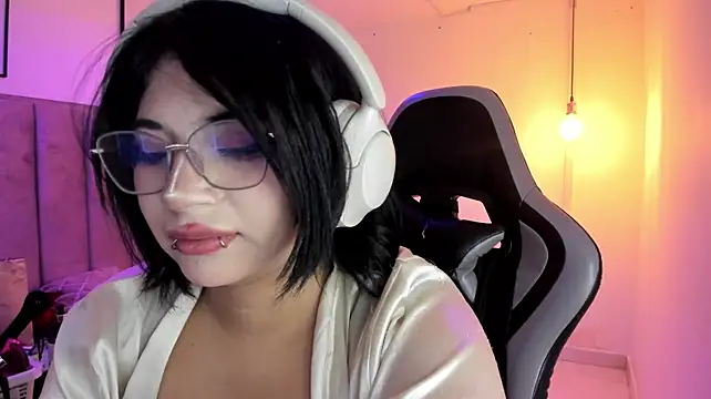 Chat +18 de Kitty_Gang ao vivo