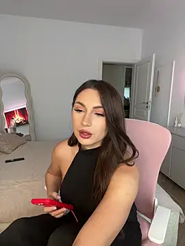 Chat +18 de ClaraaJoy ao vivo