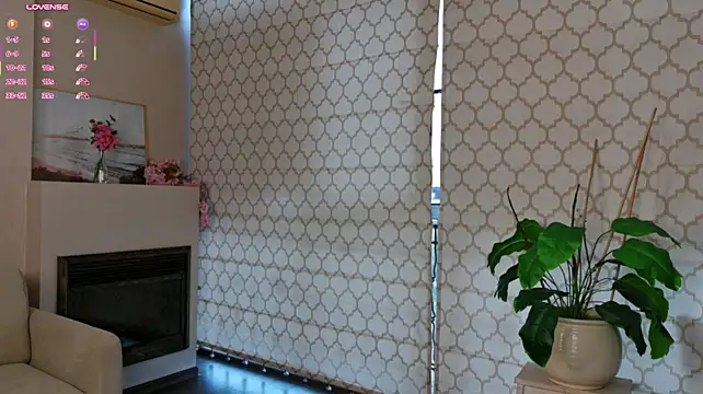 IndomitableMaid Live XXX-chat
