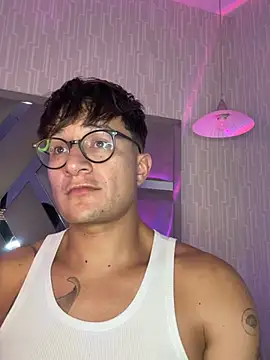 Živý XXX chat Hassbyd