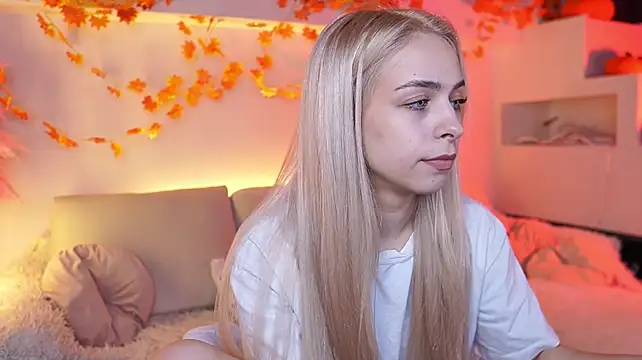 ShinyBarbie's Live XXX Chat