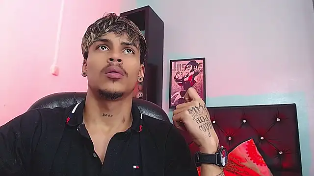 Angel_foxc13のライブXXXチャット