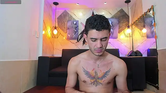 Chat +18 de kai_bormann ao vivo