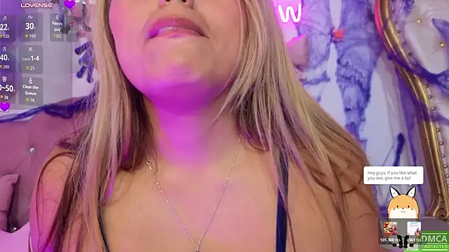 Czat XXX na żywo – LAINEY_TAY
