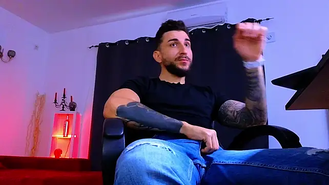Czat XXX na żywo – MightyAaron66
