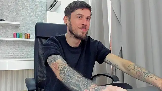 Chat XXX ao vivo de JonahShaw