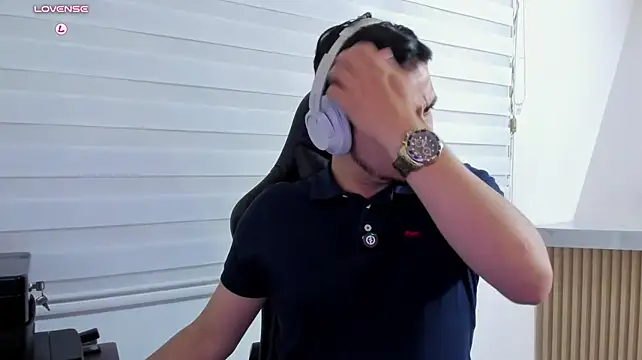XXX chat uživo modela Rick_Adams
