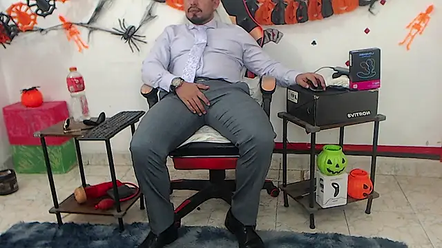 KalethBigDick: онлайн-секс-чат