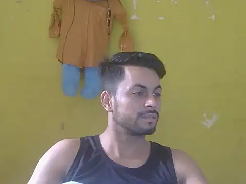 دردشة Stubborndesiboy الجنسية المباشرة