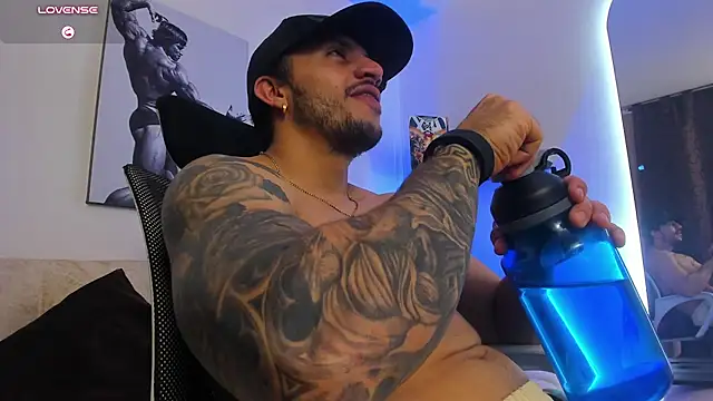 Chat XXX ao vivo de LiamReigns_