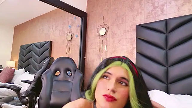 XXX chat uživo modela BellaOlsen