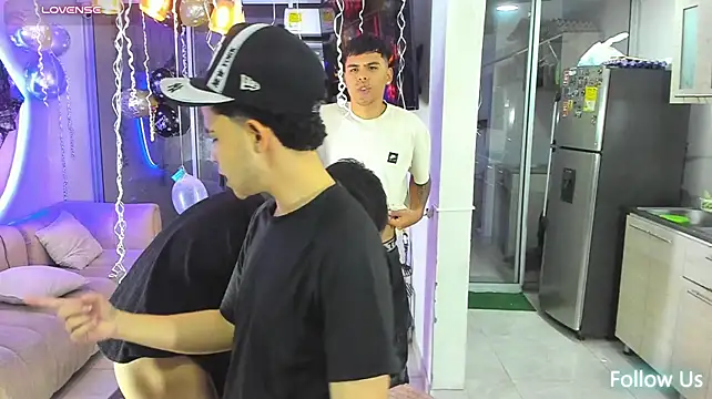 Houseofwarrios Adlı Modelin Canlı XXX Sohbeti