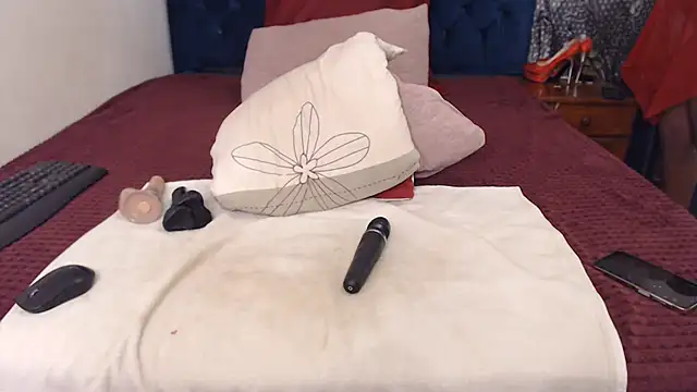 BootyCallEver Chat XXX live