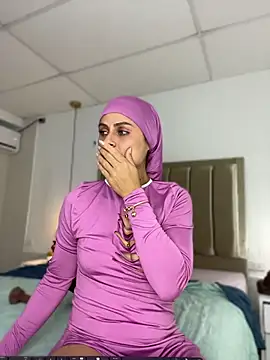 aisha_k Шоу с уебкамера