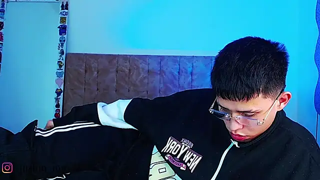 _justinmoon2 লাইভ XXX চ্যাট