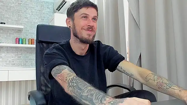JonahShaw Live XXX-chat