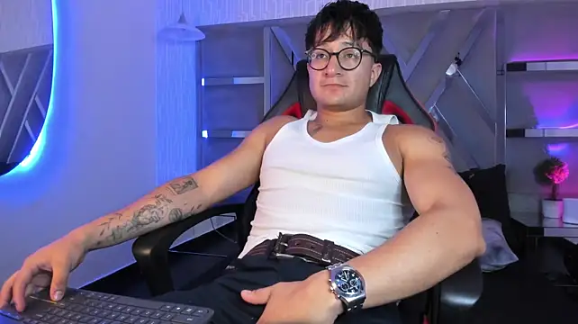Hassbydn Live XXX chat