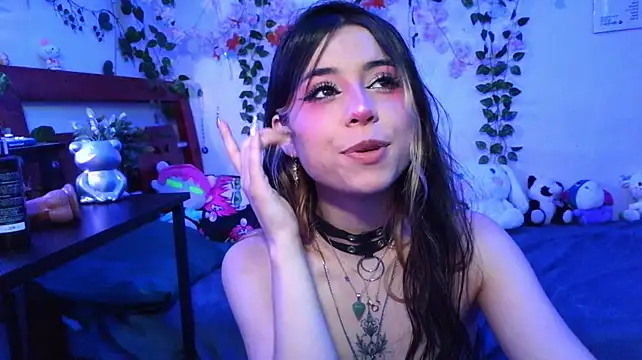 Kittyuwu_'s Live XXX Chat