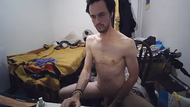 JohnnyMoves XXX чат на живо