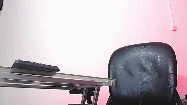 Angel_foxc13 Adlı Modelin Canlı XXX Sohbeti