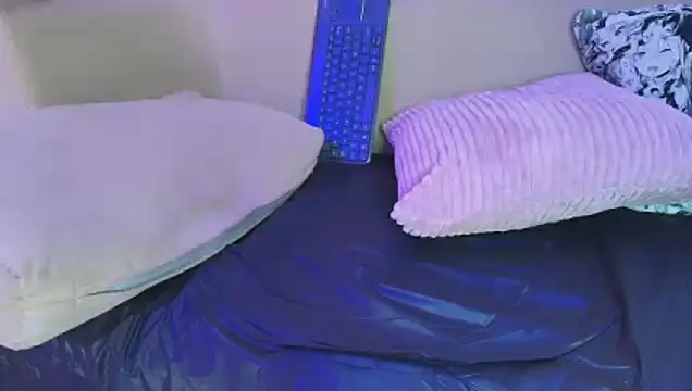 HairyAillyn's Live XXX Chat