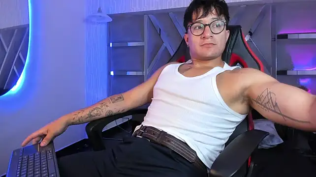 Chatroom XXX en direct de Hassbyd