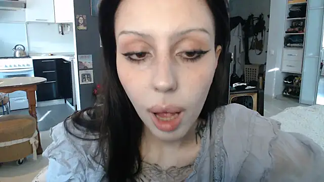 Mourna's Live XXX Chat