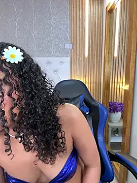 Chat +18 de kitty_kayo ao vivo