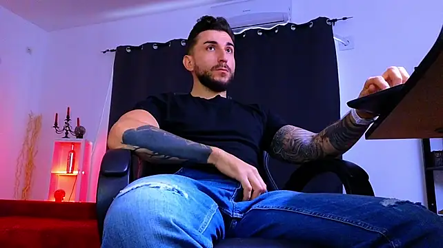 MightyAaron66n Live XXX chat