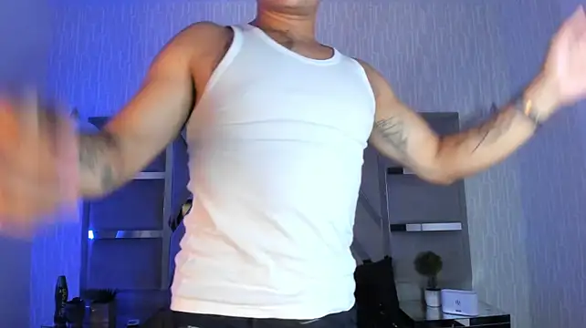 Chat XXX ao vivo de Hassbyd