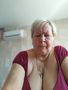 EffectFiona Adlı Modelin Canlı XXX Sohbeti