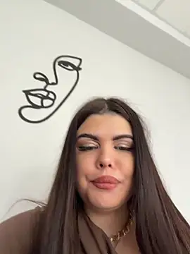 AmelliaDiamond's Live XXX Chat